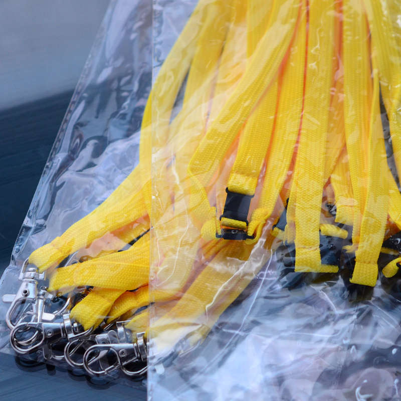 Mikadon Keltainen Classic 10mm Kaulanauha papukaijaklipsi ja turvalukko